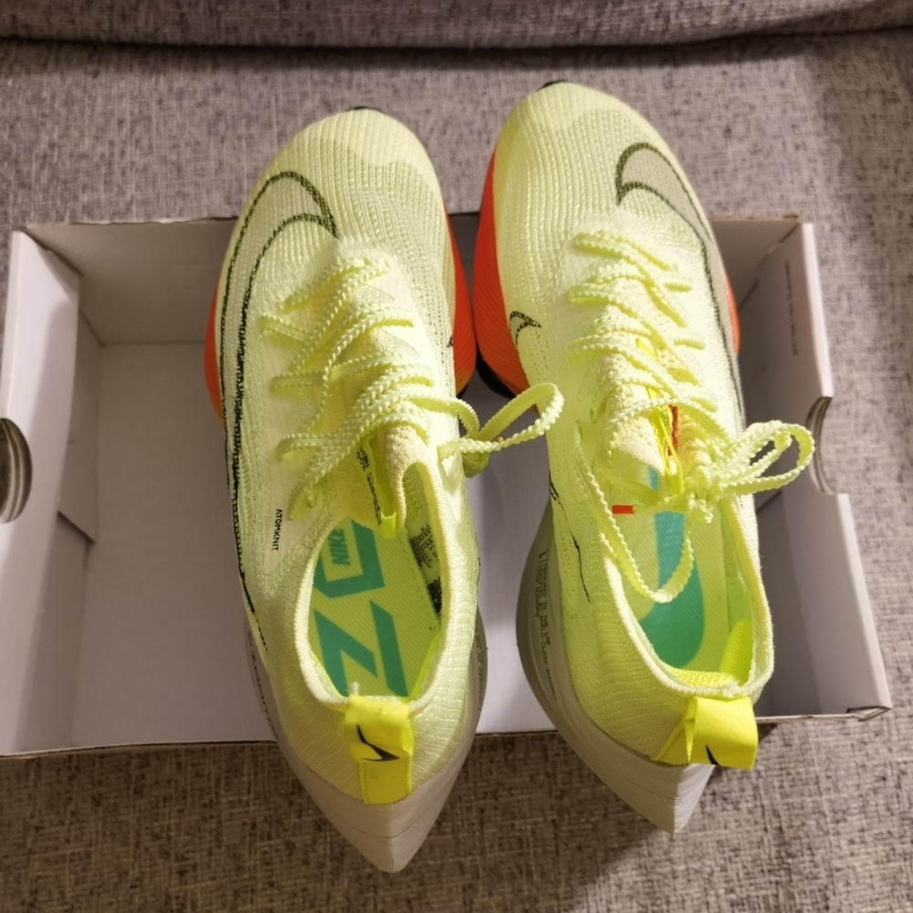 NIKE airzoom alphafly next% flyknit
